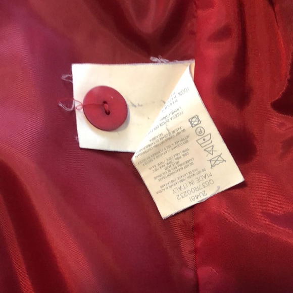 Red Jacket - Picture 8 of 10